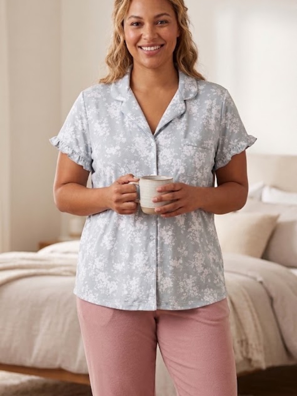 Large Floral Short Sleeve Pajama Top in Light Gray - Women